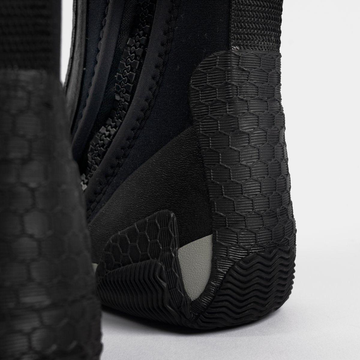 5MM CZ WINDWARD BOOT
