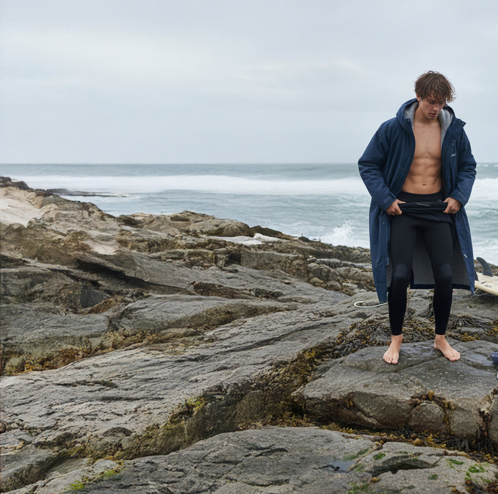 Leaving Robe Sa GUL Revorobe Long Sleeve Changing Robe Surf, Sailing & – Gul.com