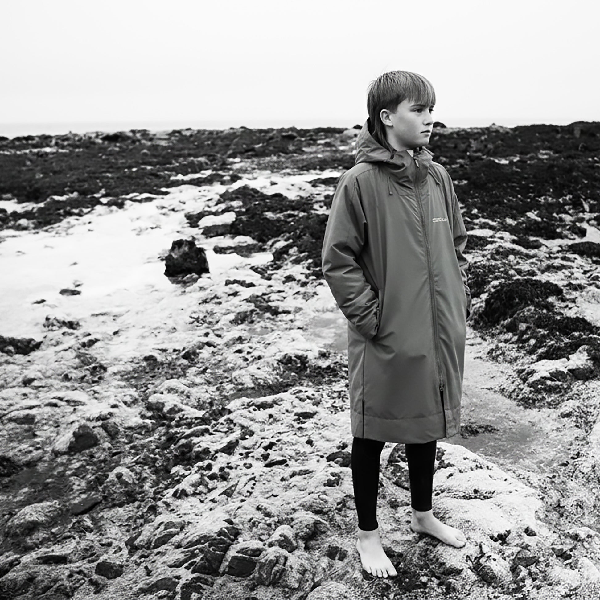 REVOROBE LONG SLEEVE JUNIOR CHANGING ROBE